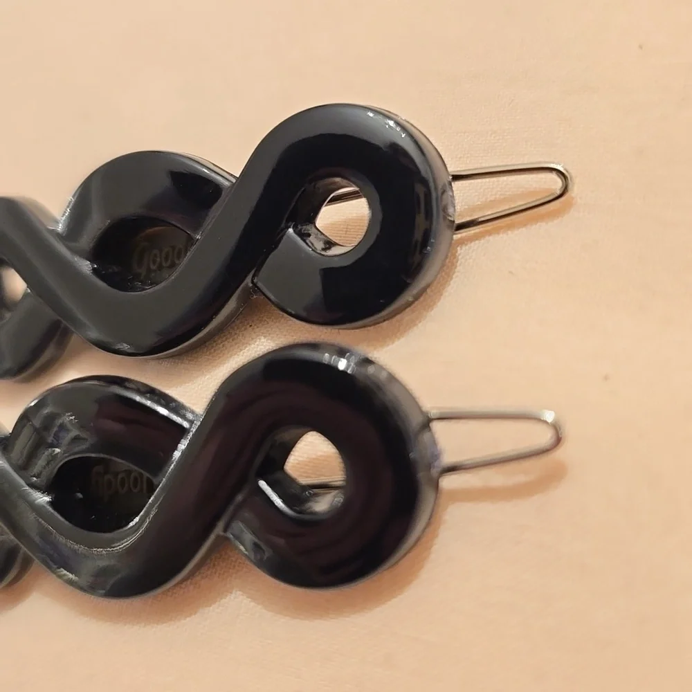 Goody Set of 2 Infinity Twist Hair Clips - NEW